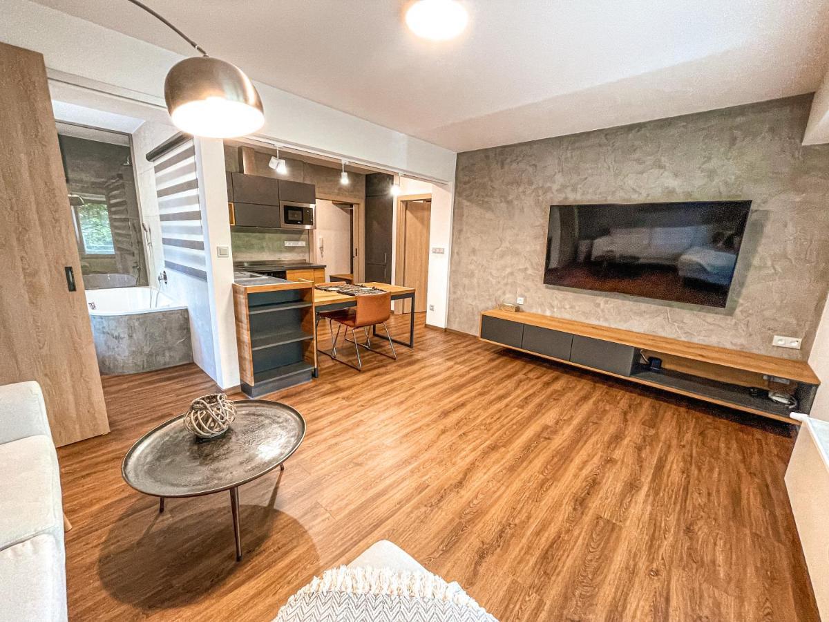 Vantisch Apartment Vlasim Bagian luar foto
